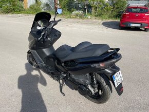 Maxiskúter Kymco Xciting 300 - 3