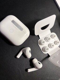 Slúchadlá Apple AirPods Pro 2. Gen + Blok/Záruka z iStores - 3