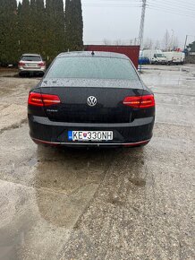 Volkswagen Passat 2.0 TDI 140kW Highline 4MOTION DSG - 3