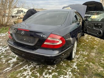 Mercedes Benz CLK 270 2004 Coupe - NA DIELY - 3