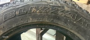 225/65  r17 blizzak DM-v1 - 3