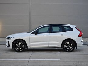 Volvo XC60 B5 R-Design AWD Benzín 2022 - 3