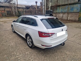 Skoda Superb 2.0 TDI DSG - 3