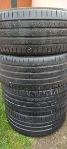 Continental 245/40 R18 - 3