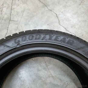 Zimné pneumatiky 225/45 R17 GOODYEAR DOT2222 - 3