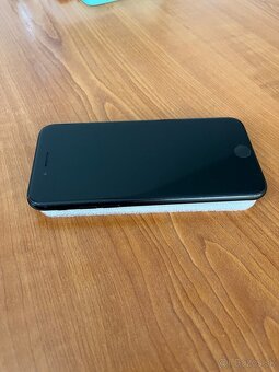 iPhone SE2020 Black 64GB - 3