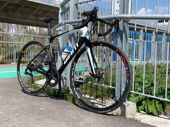 giant defy advanced 2 - karbonovy - 3