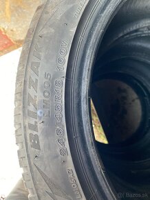 245/45r18 100V,BRIDESTONE  BLIZZAK LM005 - 3