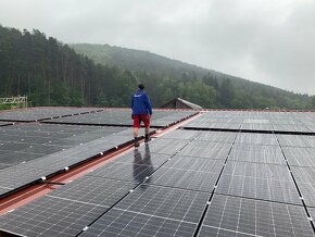 Montéri - Fotovoltaické panely (strechy) Nemecko - 3