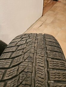 Predam zimné pneumatiky 215/55 R17 Nokian WR A4 - 3