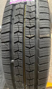 Nexen WinGuard WT1 - 215/75 R16 C 116/114 R Zimné - 3