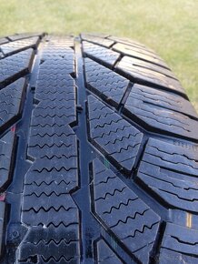 215/60 r16 zimné pneu.6 mm - 3