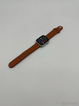 Apple Watch Series 8 45mm Silver (Batéria 87%) + DARČEK - 3