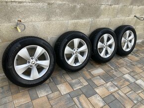 Predám org zimnú sadu ŠKODA 5x112 R17 6,5J ET38 215/65 R17 - 3