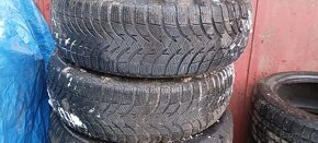 Predám zimné pneumatiky 185/60 r15,značka Michelin - 3