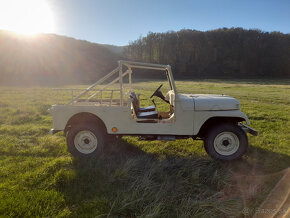 Jeep CJ 6 - 3