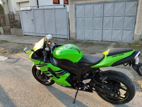 Predám KAWASAKI ZX-6R NINJA - 3