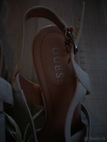 Krasne sandalw guess - 3