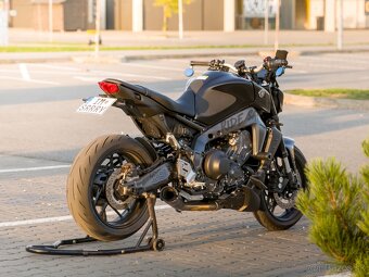 YAMAHA MT 09 - 3