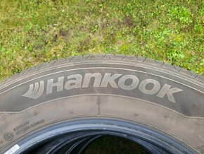 Hankook 215/65R17 - 3