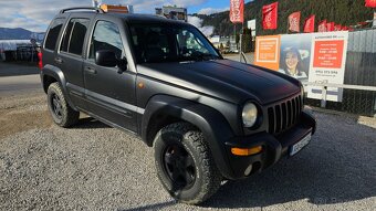 Jeep Cherokee 3.7 l - 3