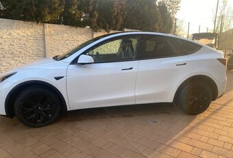 Tesla Y, 2023, 30000 km AWD - 3