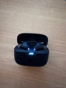 JBL - bluetooth slúchadlá - 3