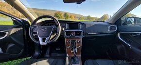 Volvo V40 D3 2.0L - 3