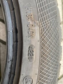 Predám zimné pneu CONTINENTAL 235/50 R19 V XL - 3