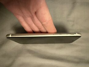 iPhone SE 2022 128GB - 3