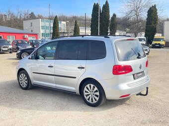 Volkswagen Touran, 1.6TDi 77kWWEBASTOVÝHŘEV SED - 3