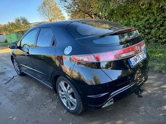 Honda Civic 1.8 VTEC GT 103 kW 6MT - 3