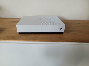 Xbox One S 1 TB - 3