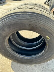 Predám pneumatiky 285/70R19,5 - 3