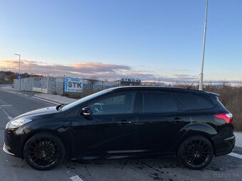 Ford Focus ST EcoBoost 2.0T SWISS BLACK-LED - 3