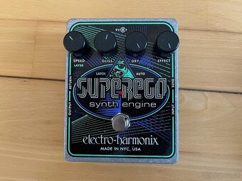 Electro Harmonix holy stain, super ego a Strymon big sky - 3