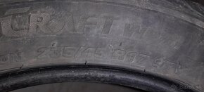 Zimne pneumatiky 235/45R17 - 3