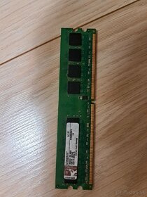 Ram: Kingston - 3