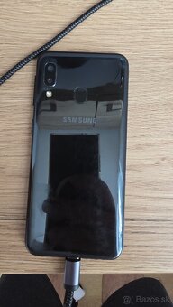 Samsung galaxy a20e black - 3