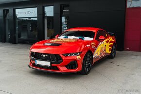 McQueen lightning Mustang GT 5.0 453 koní na prenájom - 3