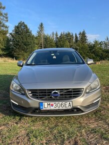 Volvo V60 D4 - 3