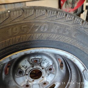 Predám pneumatiky s diskami 195/70 R15 - 3