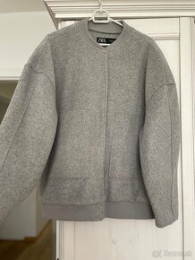 Zara tepla ale lahucka oversize bomber bunda prechodna - 3