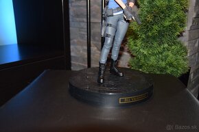 Figurka Jill Valentine Resident Evil - 3