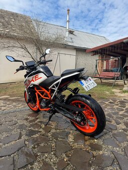 KTM Duke 390 - A2 - 3