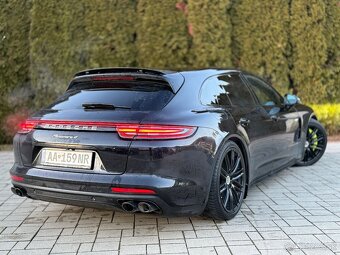 Porsche Panamera 4 E-Hybrid Sport Turismo 2.9 V6 462PS - 3