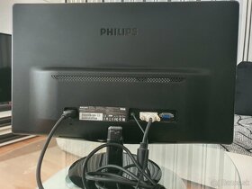 Philips 22 LCD Monitor - 3