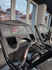 Bežecký pás LIFE FITNESS 9500 HR Next Generation - 3