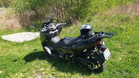 Maxi skúter YAMAHA T MAX 530 - 3