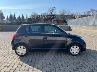 Suzuki Swift 1.3 Benzin Klimatizacia Vyhrievane sedadla - 3